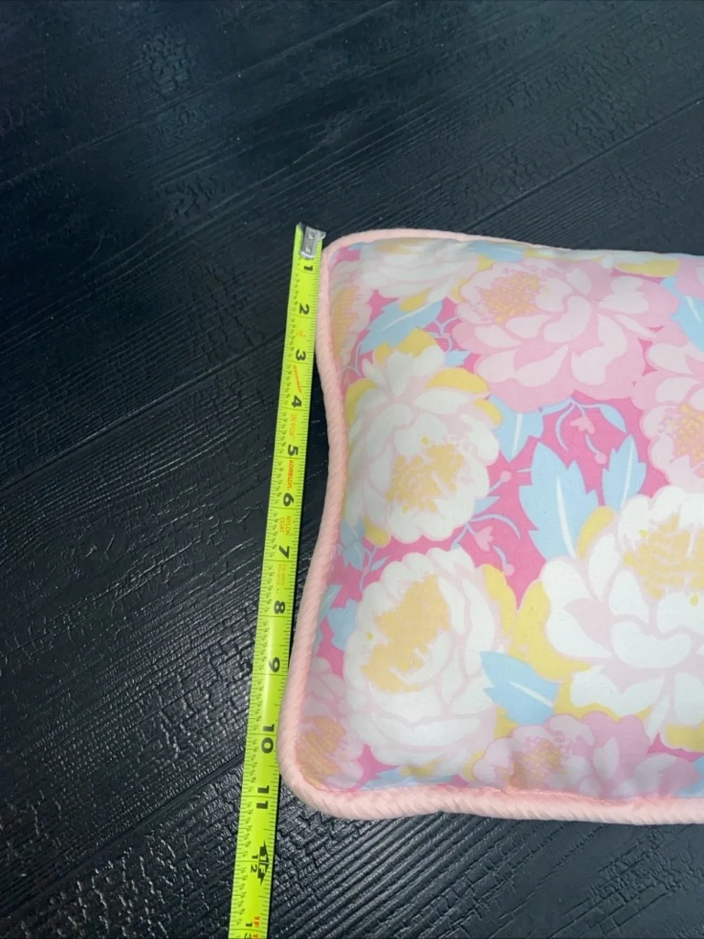 Floral Lumbar Throw Accent Pillow With Insert pastel pink blue, yellow white‎